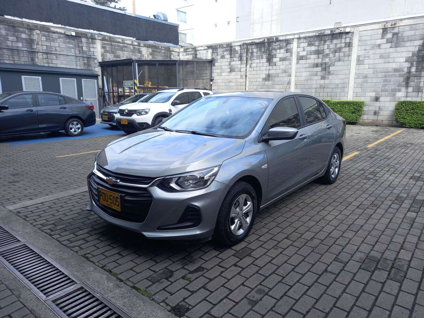 Chevrolet - Onix - 2025