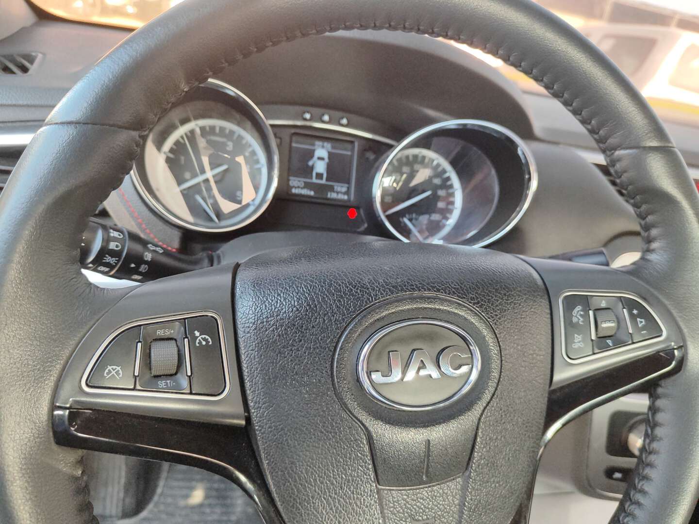 Jac - JT8 - 2023