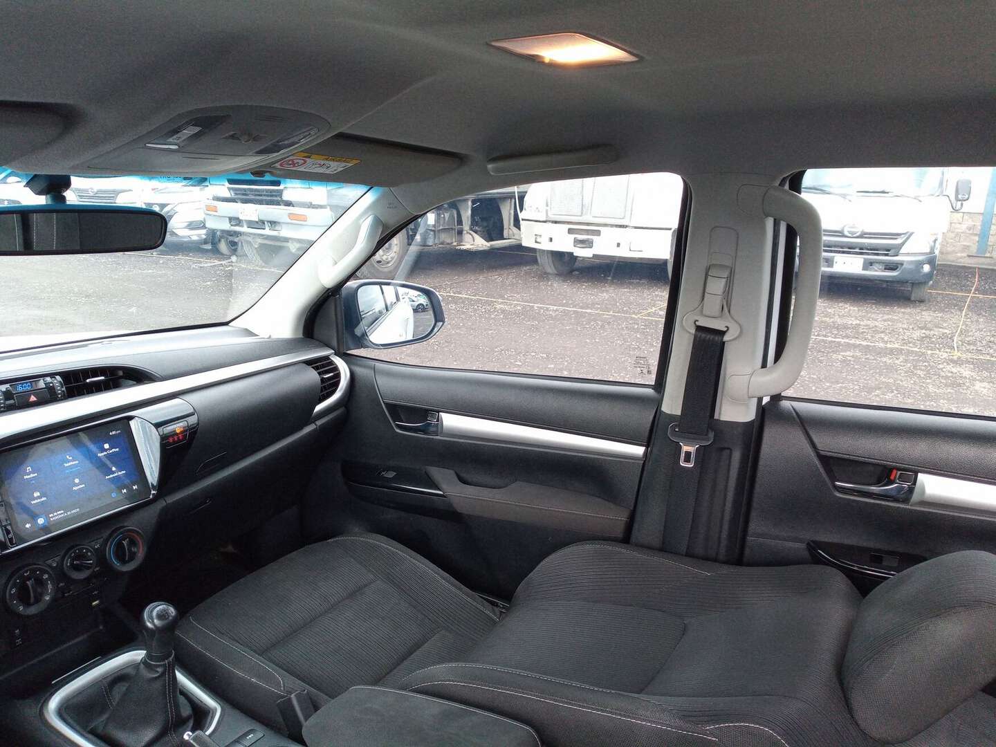Toyota - Hilux - 2023