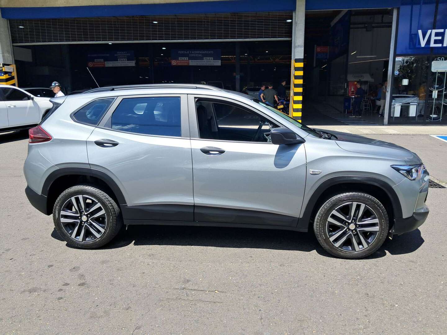 Chevrolet - Tracker - 2025