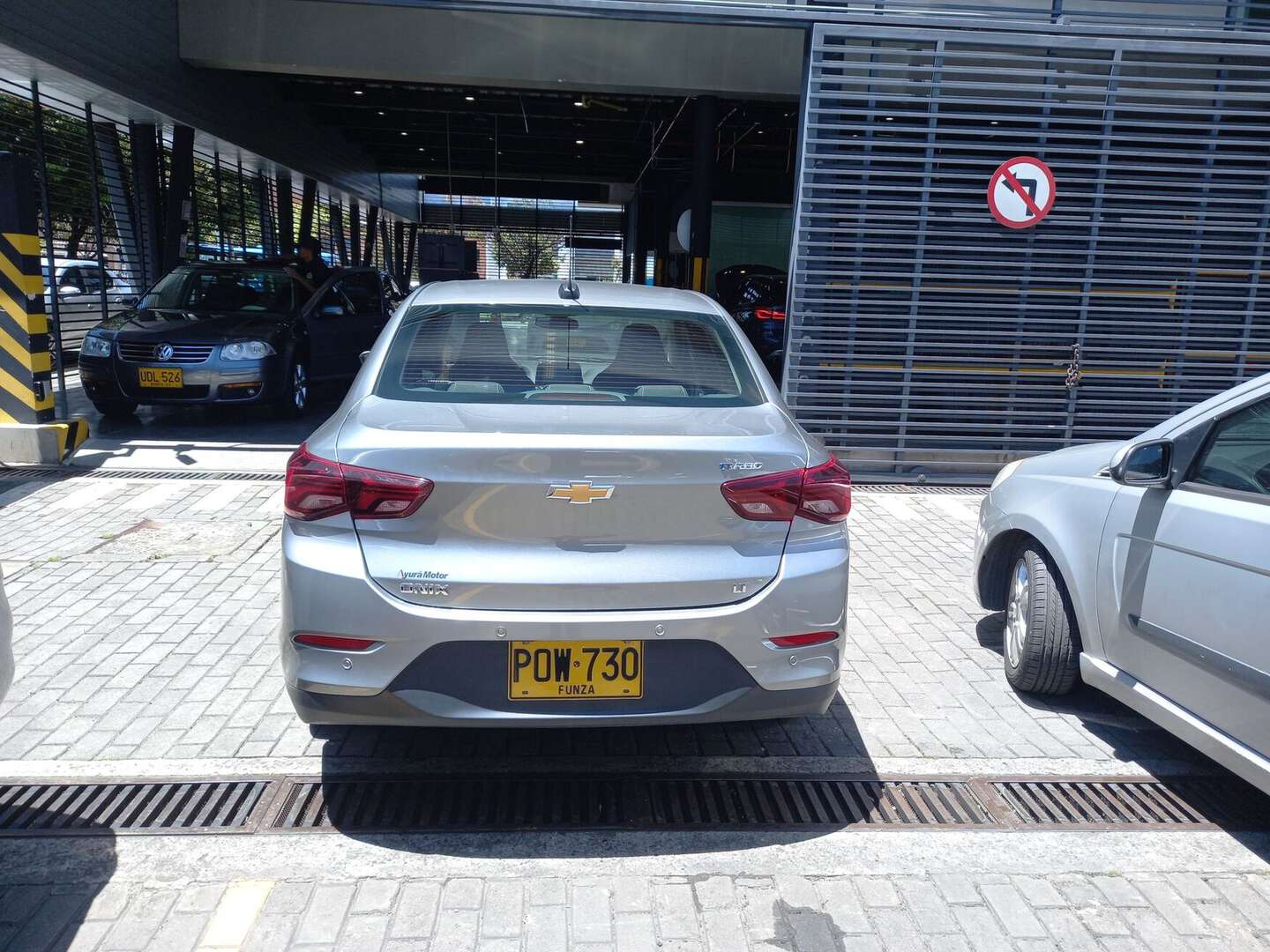 Chevrolet - Onix - 2025