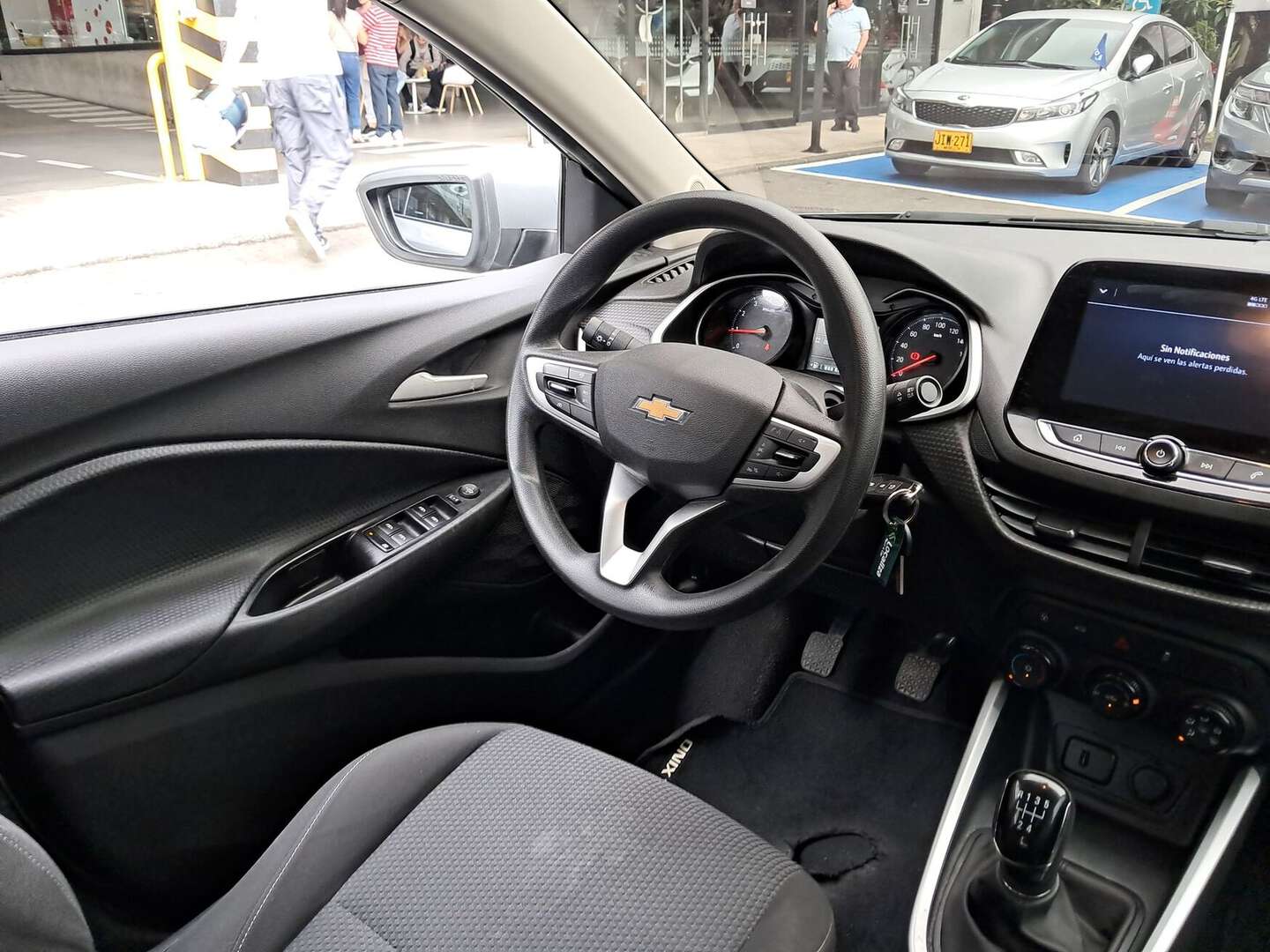 Chevrolet - Onix - 2025