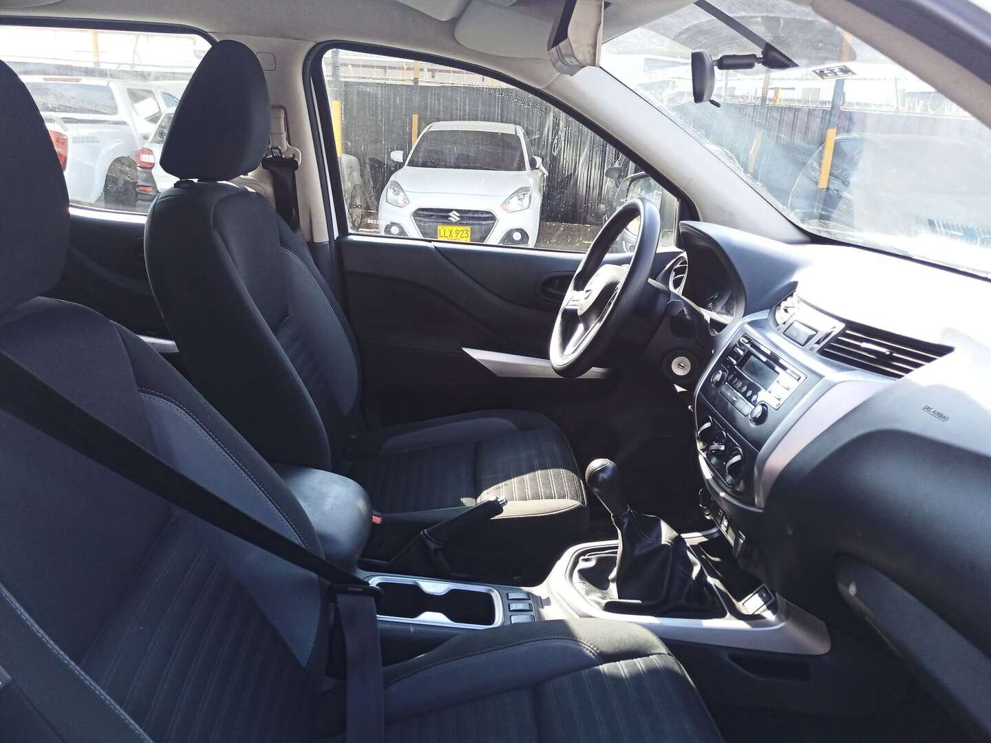 Nissan - Frontier - 2025