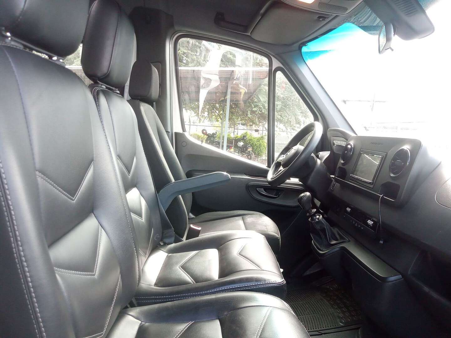 Mercedes Benz - Sprinter - 2023