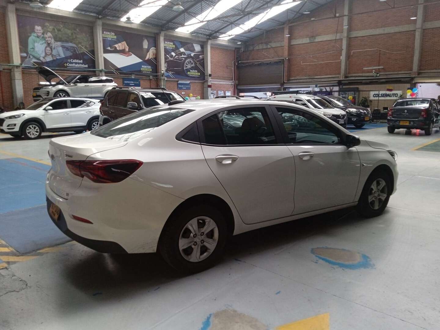 Chevrolet - Onix - 2025