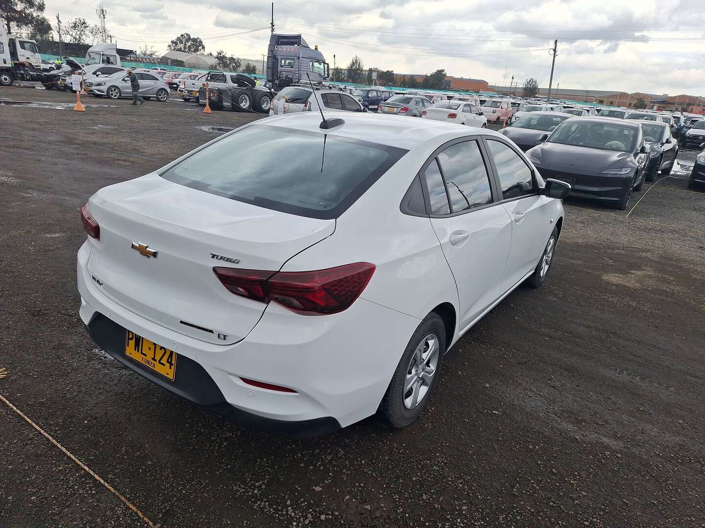 Chevrolet - Onix - 2025
