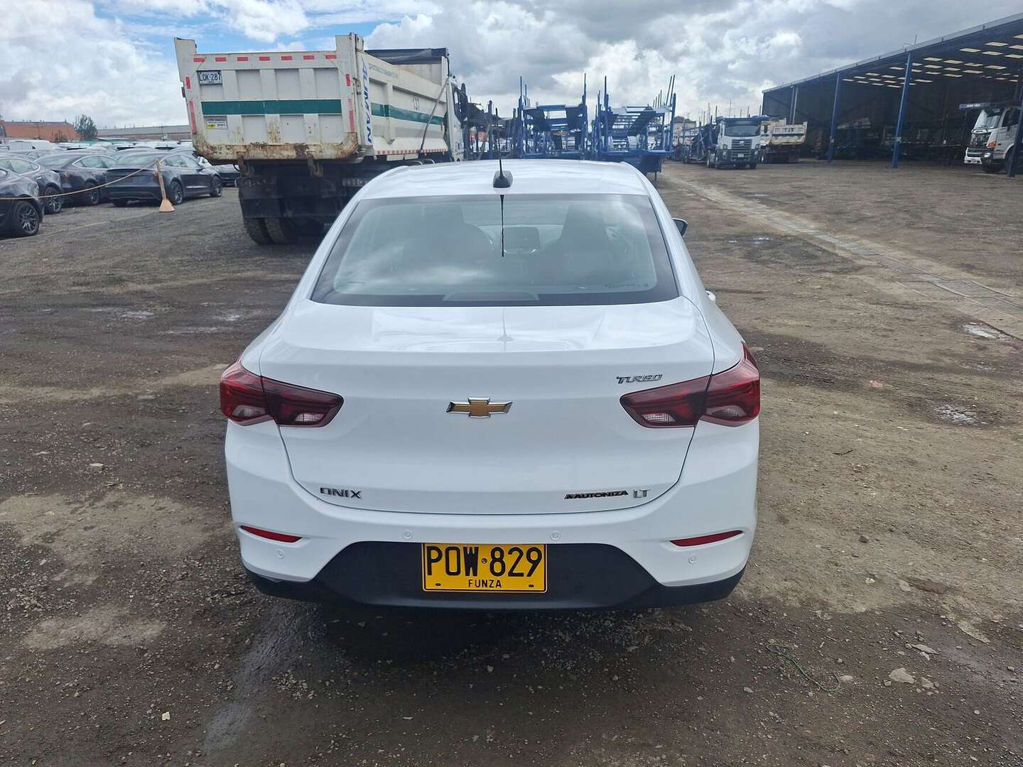 Chevrolet - Onix - 2025