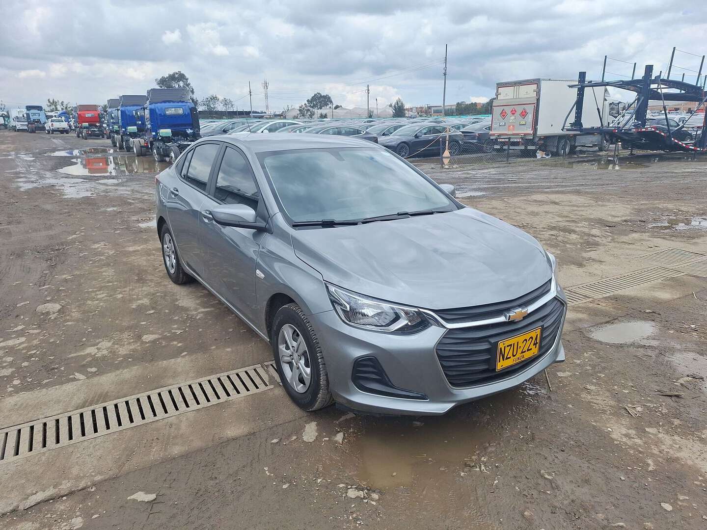 Chevrolet - Onix - 2025