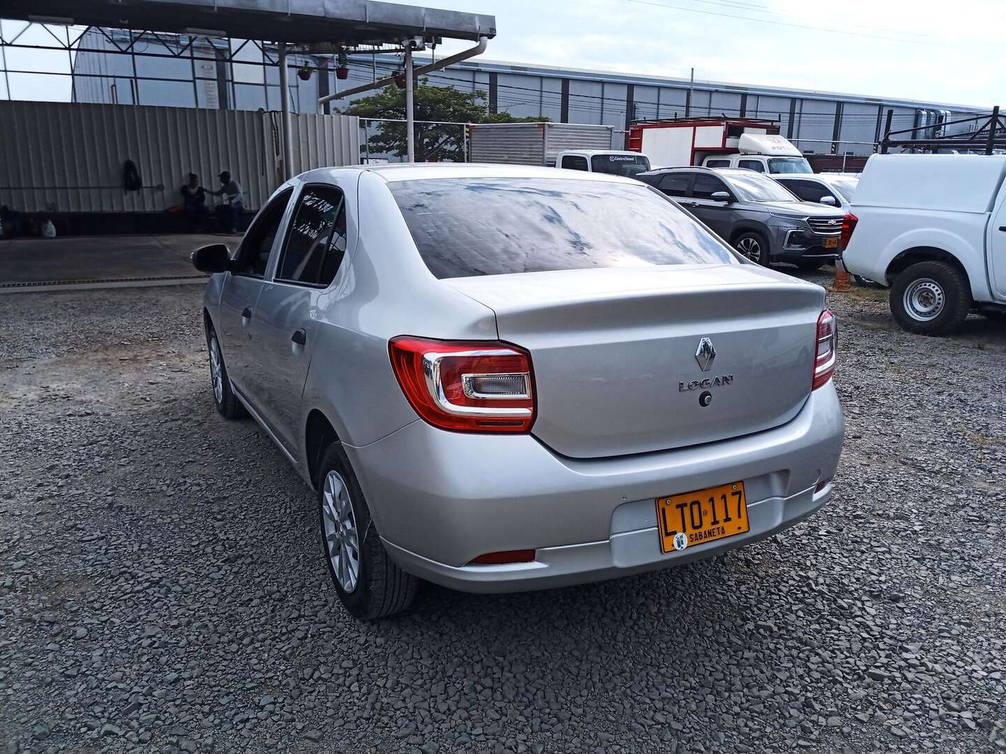 Renault - Logan - 2023