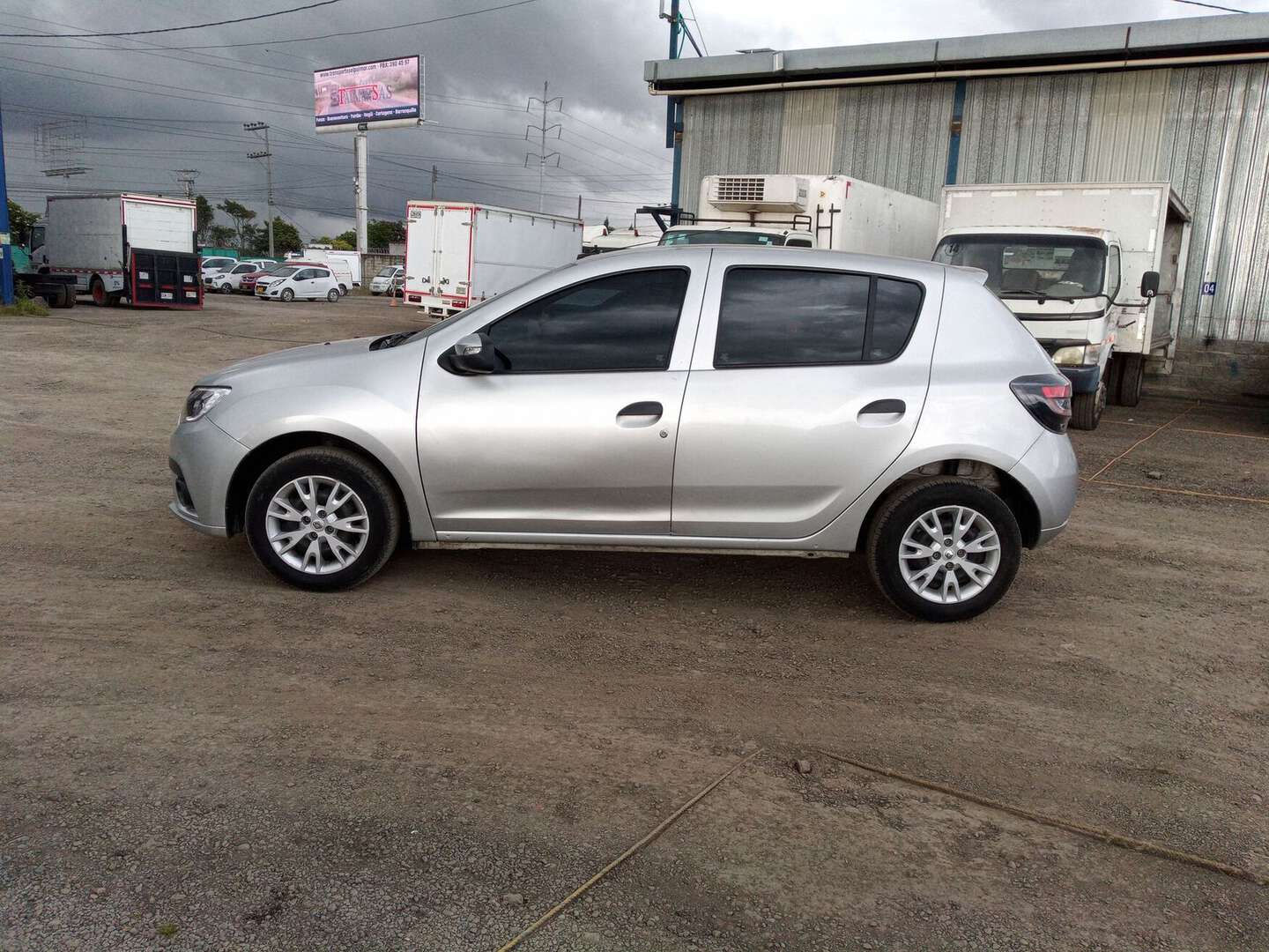 Renault - Sandero - 2023
