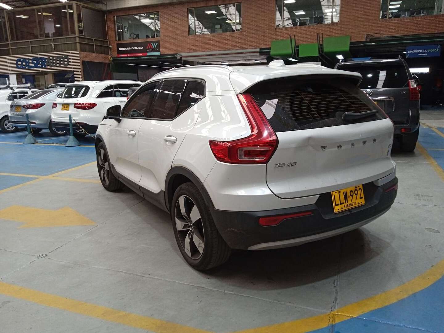 Volvo - XC40 - 2022