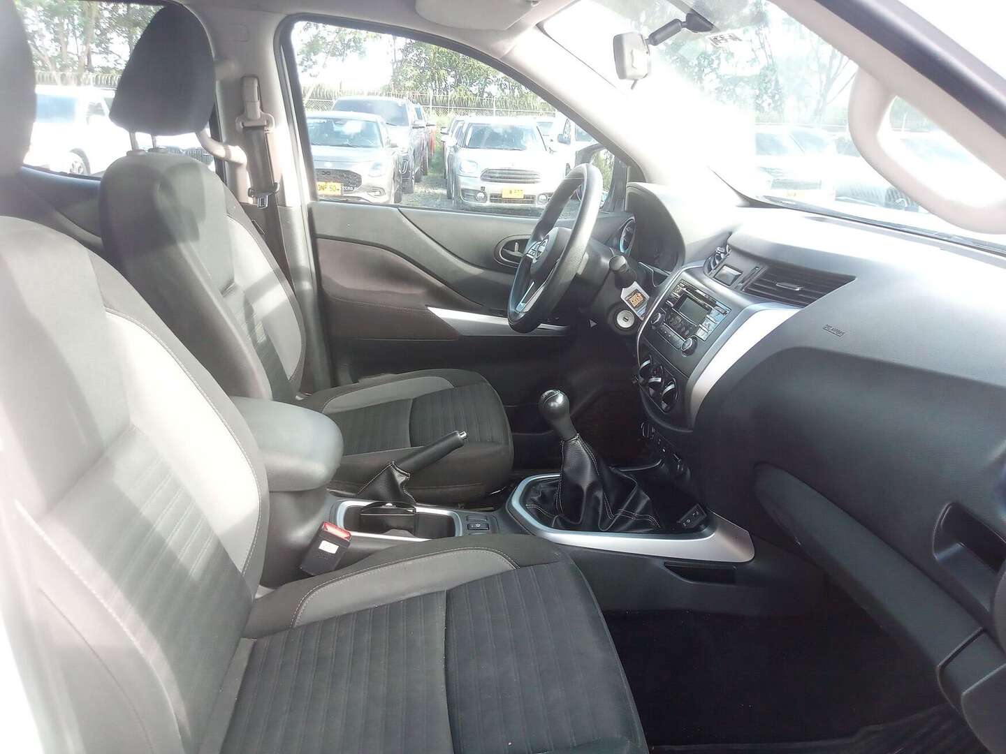 Nissan - Frontier - 2025