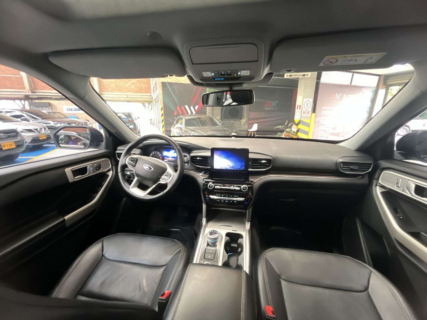 Ford - Explorer - 2021