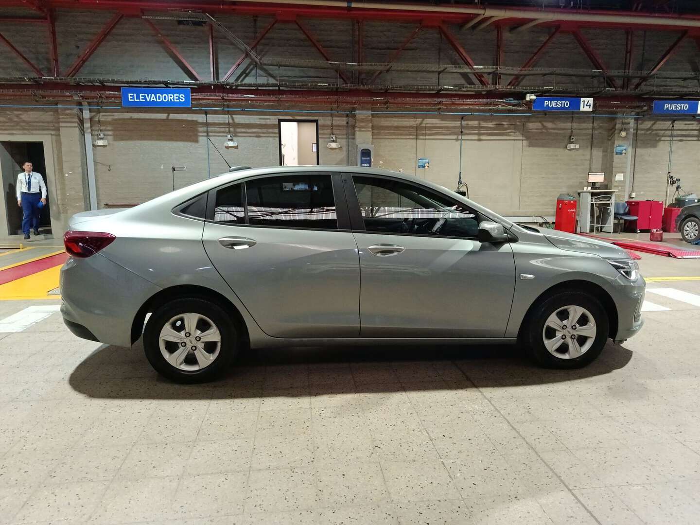 Chevrolet - Onix - 2025