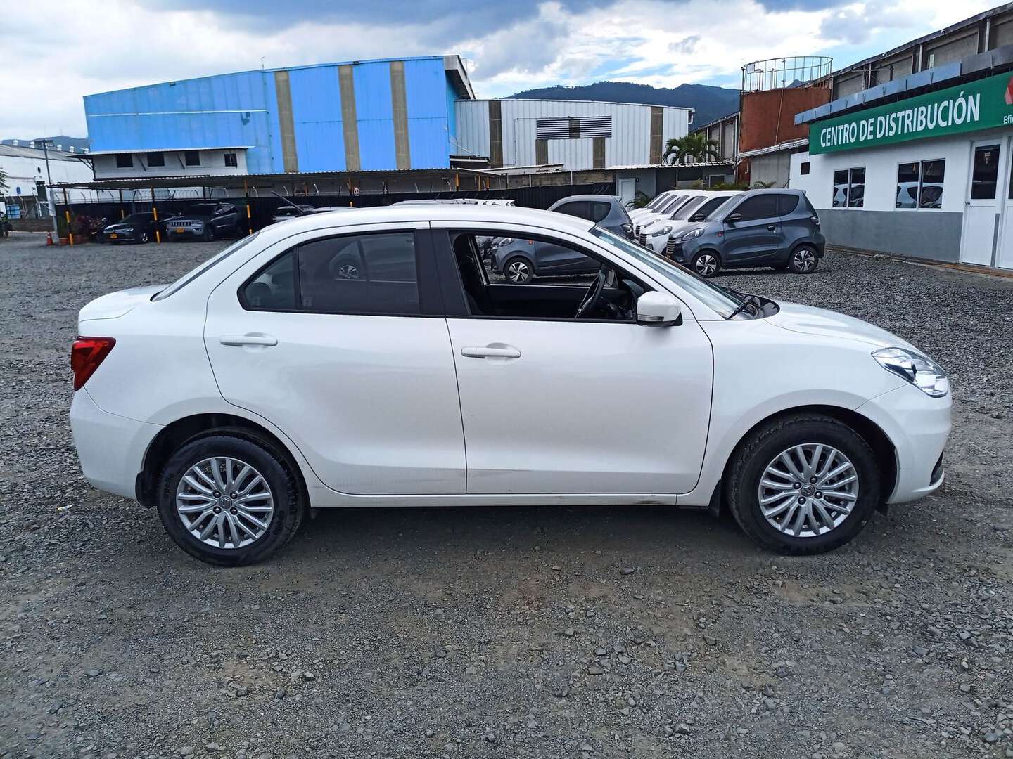 Suzuki - Swift - 2023