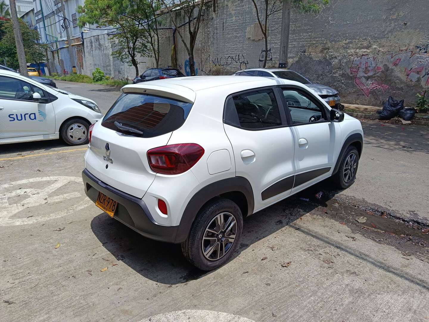 Renault - Kwid - 2025