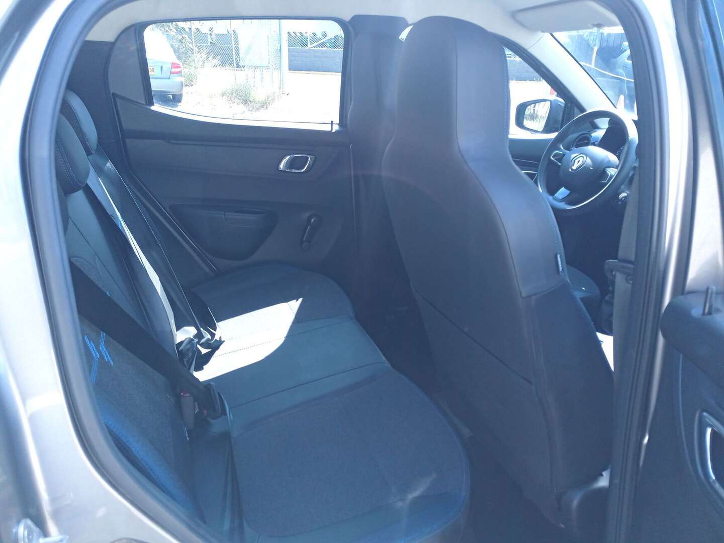 Renault - Kwid - 2026