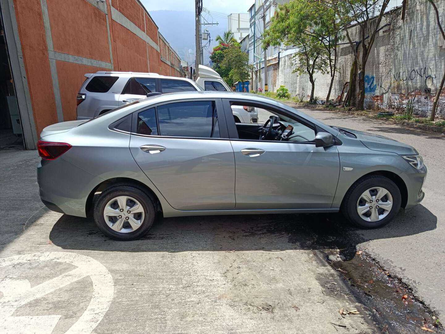 Chevrolet - Onix - 2025