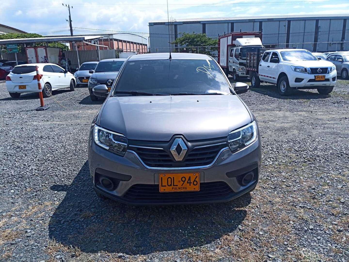 Renault - Logan - 2023
