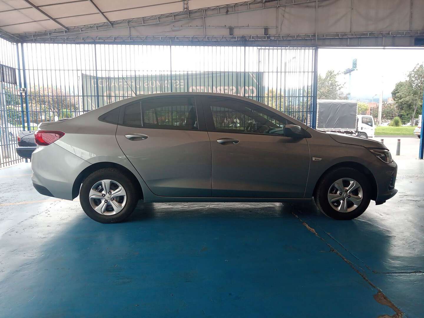 Chevrolet - Onix - 2024