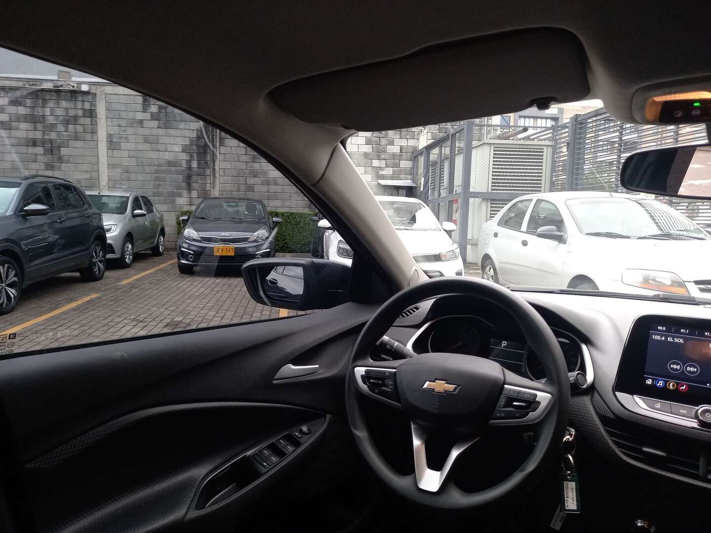 Chevrolet - Onix - 2025