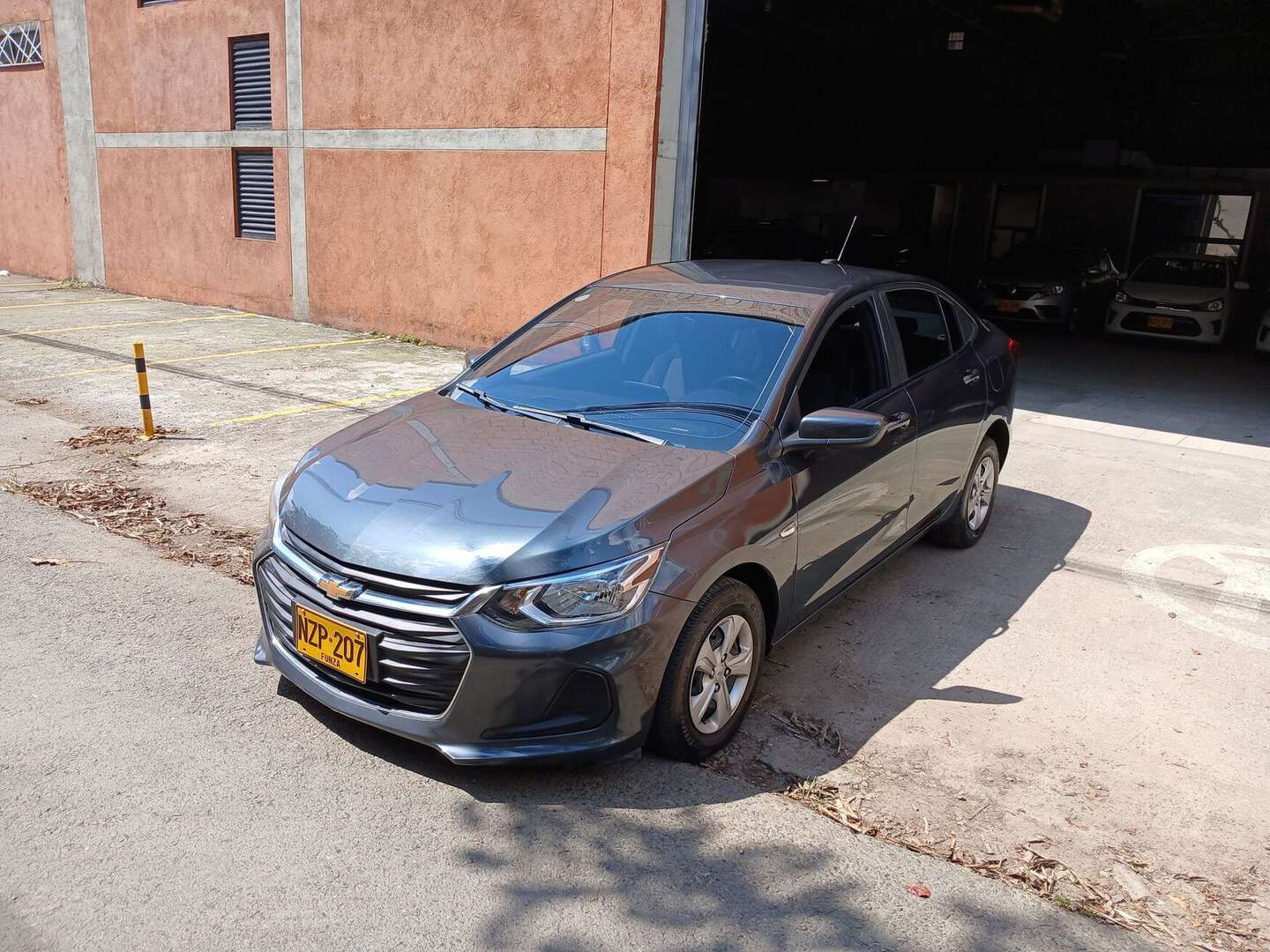 Chevrolet - Onix - 2025