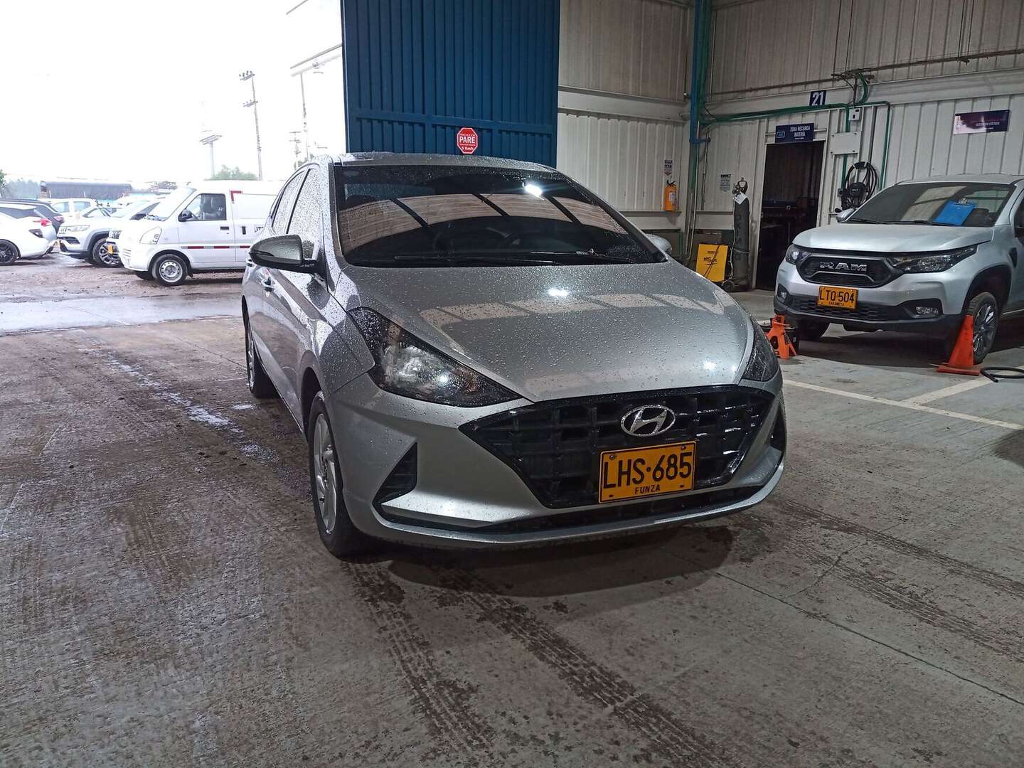 Hyundai - HB20S Accent - 2023