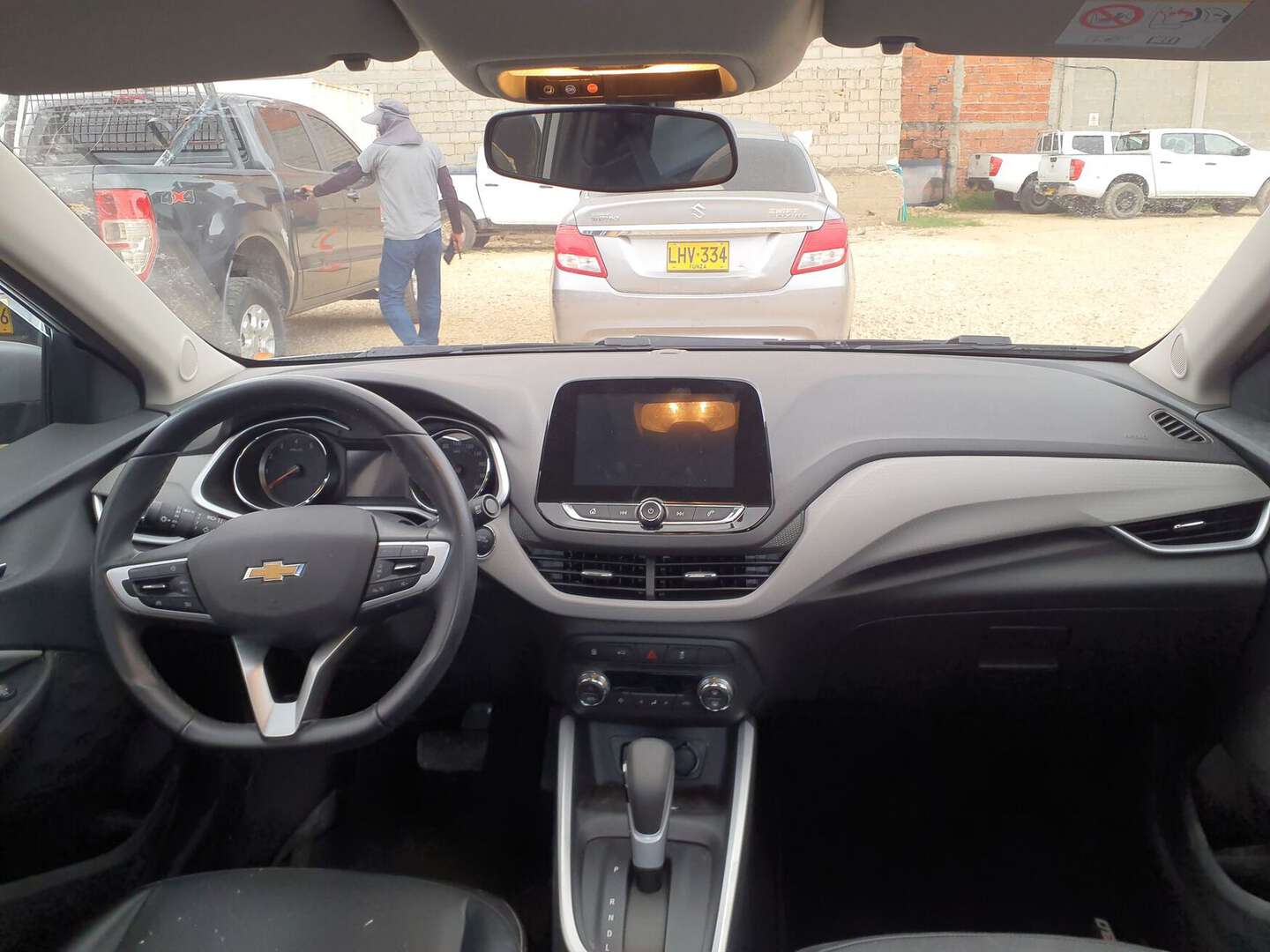 Chevrolet - Onix - 2023