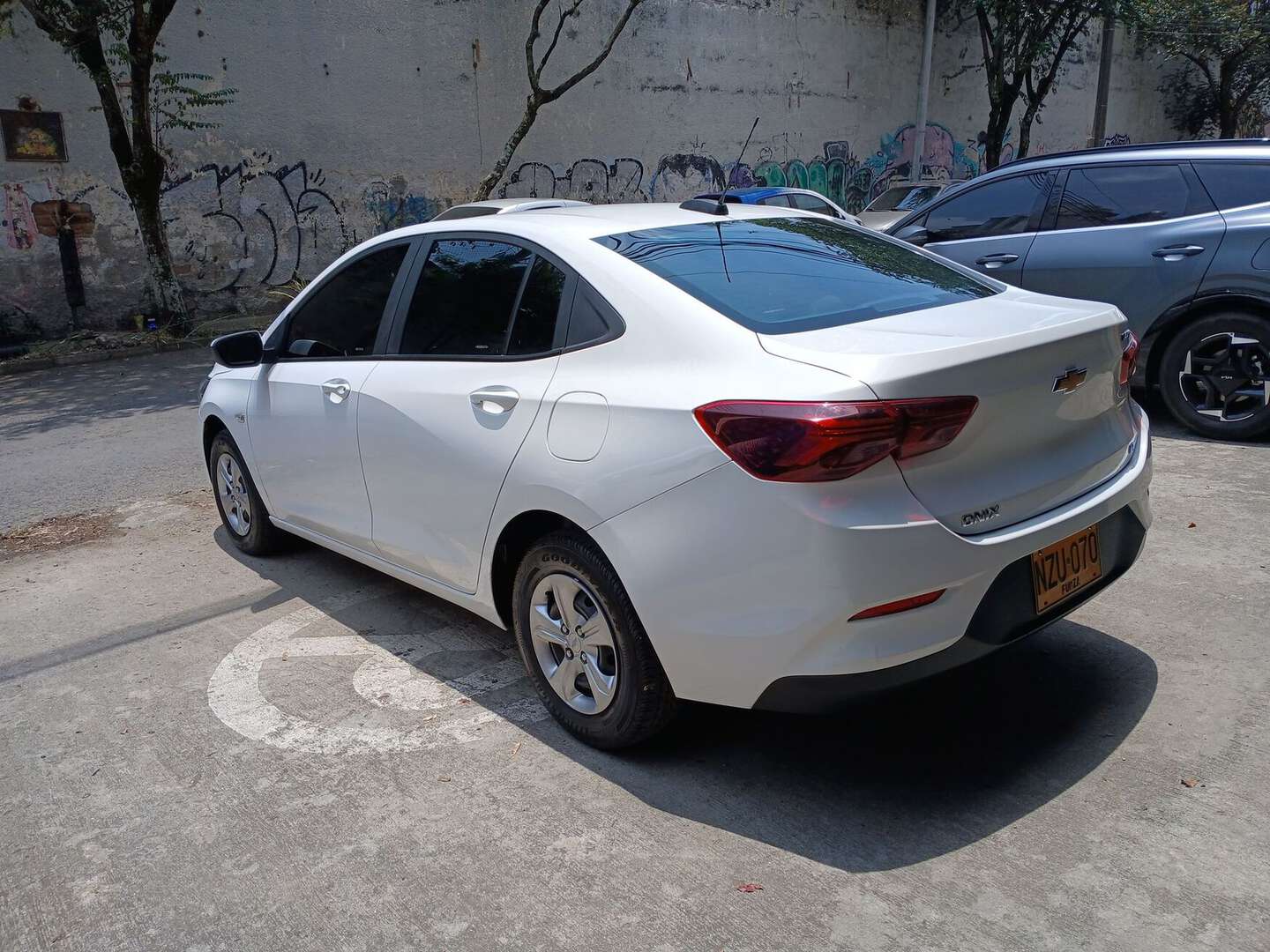 Chevrolet - Onix - 2025