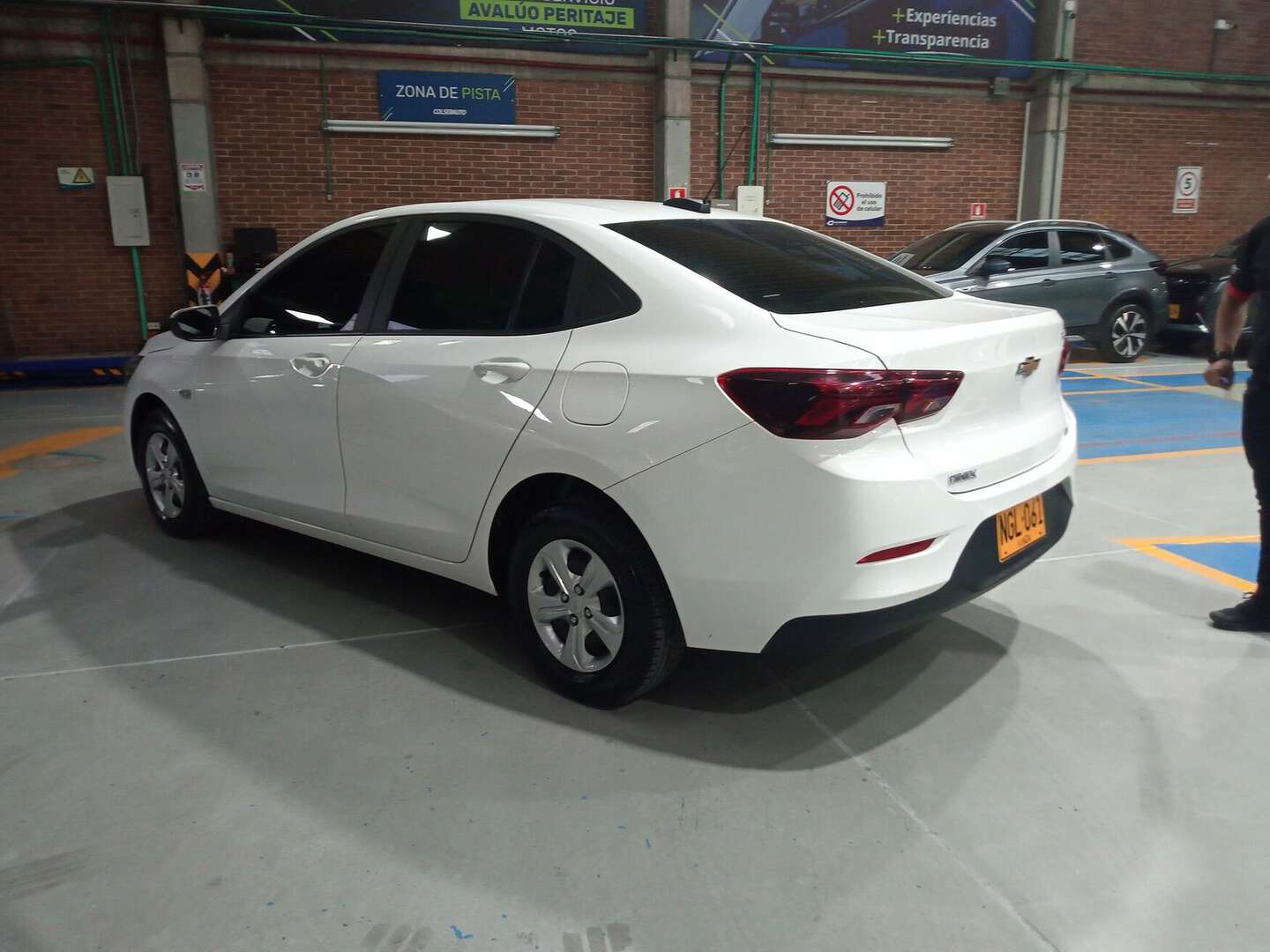 Chevrolet - Onix - 2024