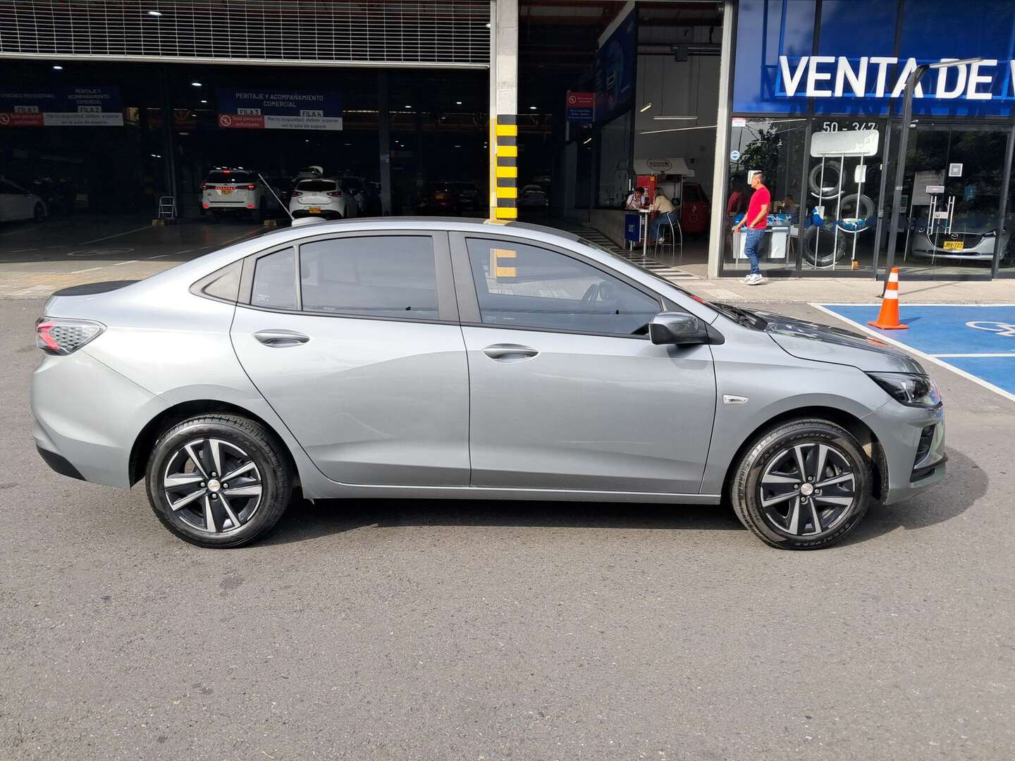 Chevrolet - Onix - 2026