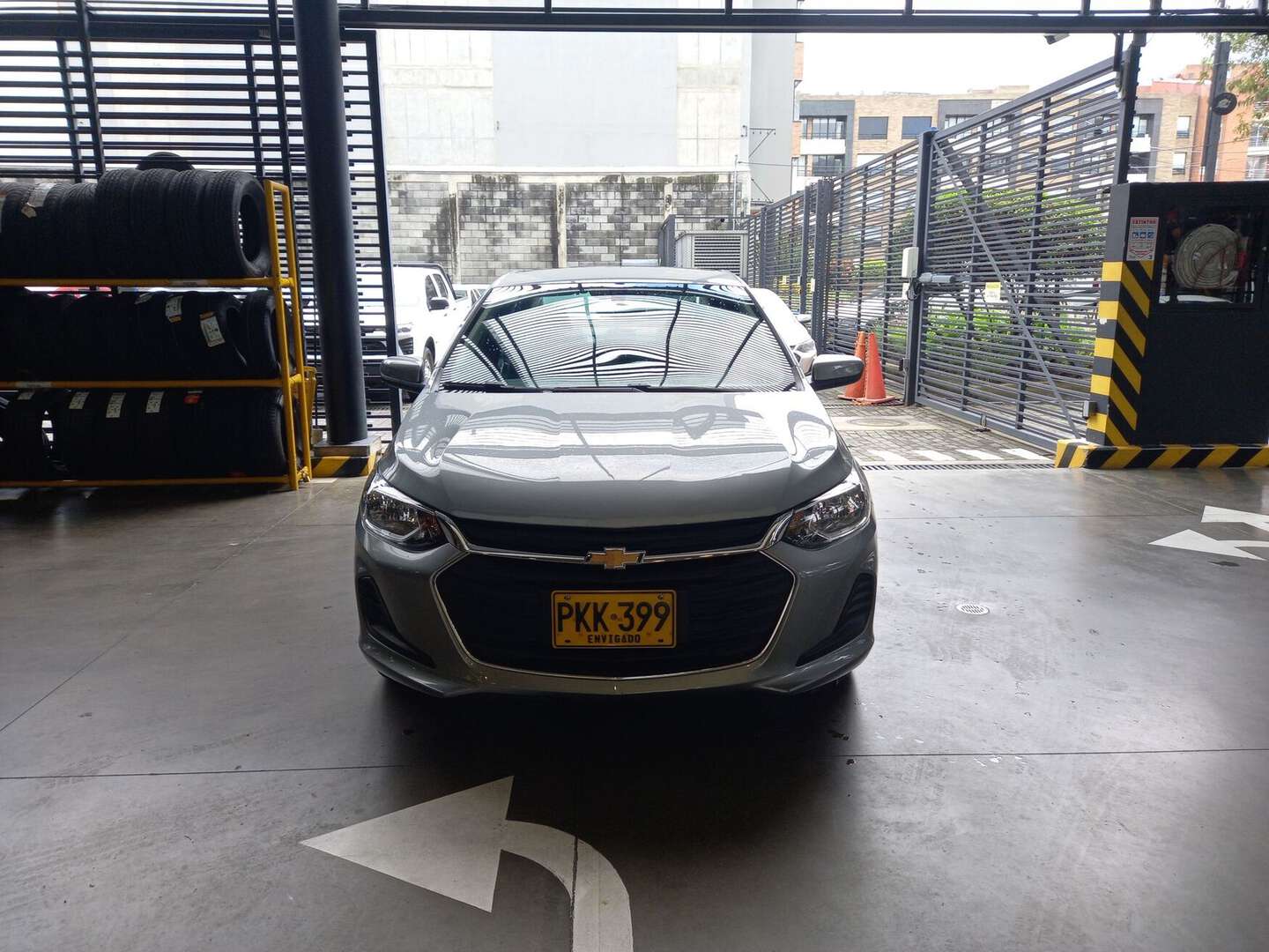 Chevrolet - Onix - 2025