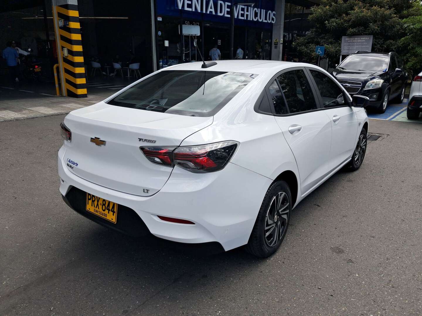 Chevrolet - Onix - 2026
