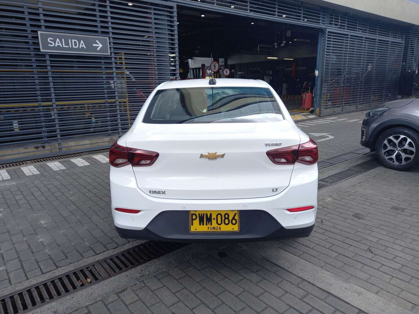 Chevrolet - Onix - 2025