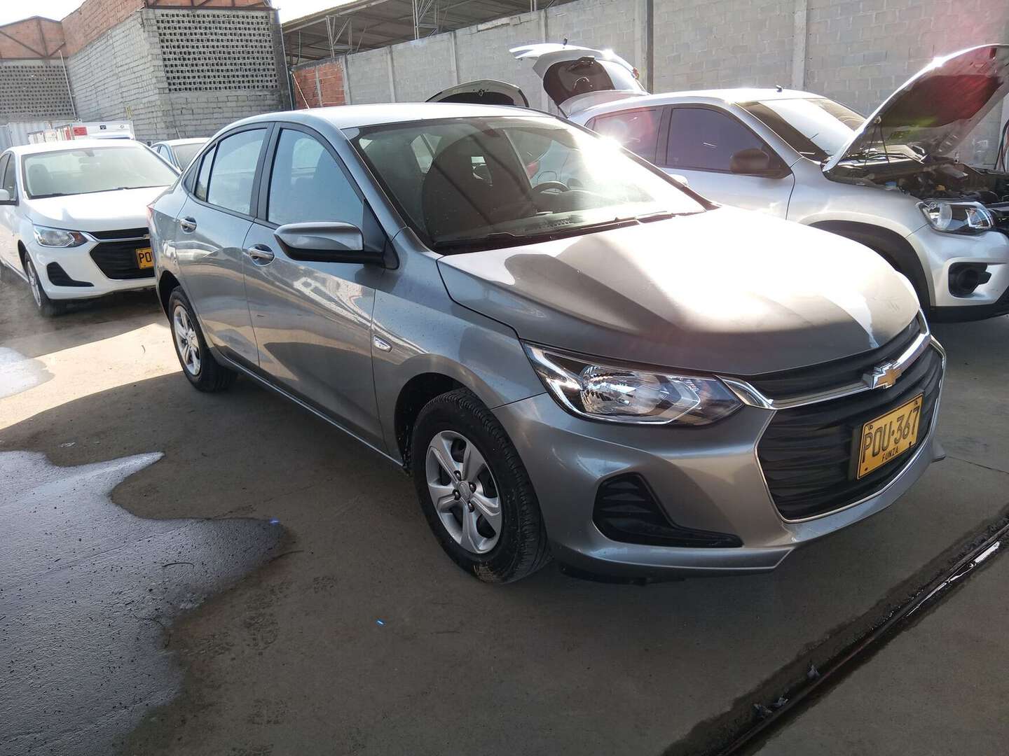 Chevrolet - Onix - 2025