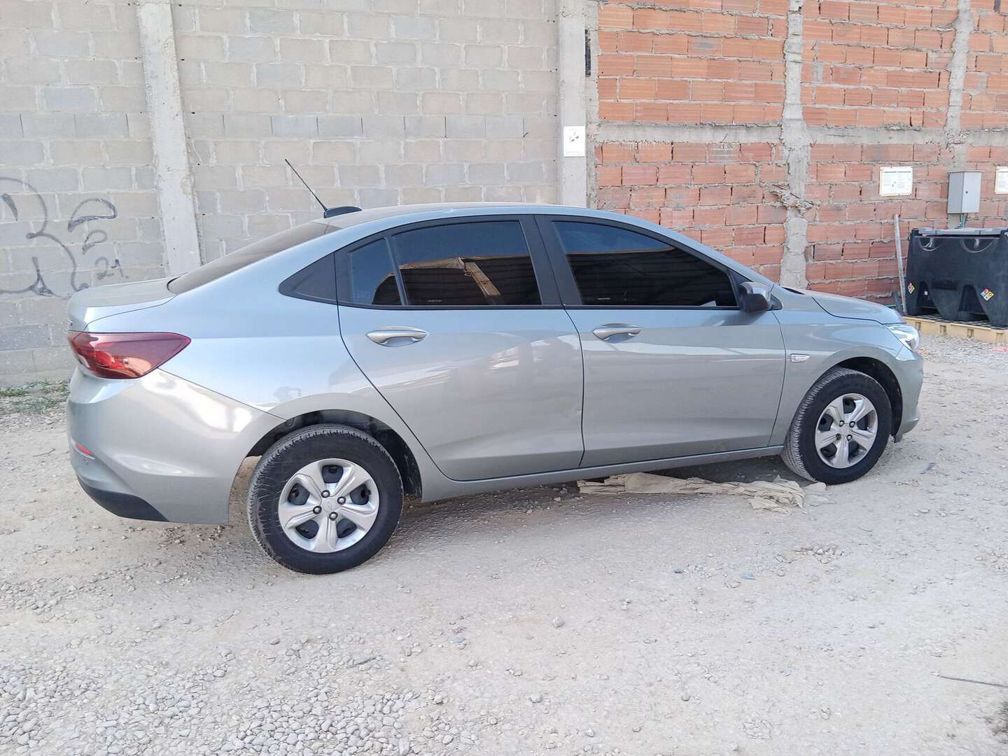 Chevrolet - Onix - 2025