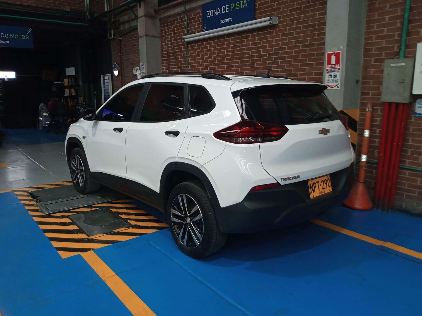 Chevrolet - Tracker - 2024