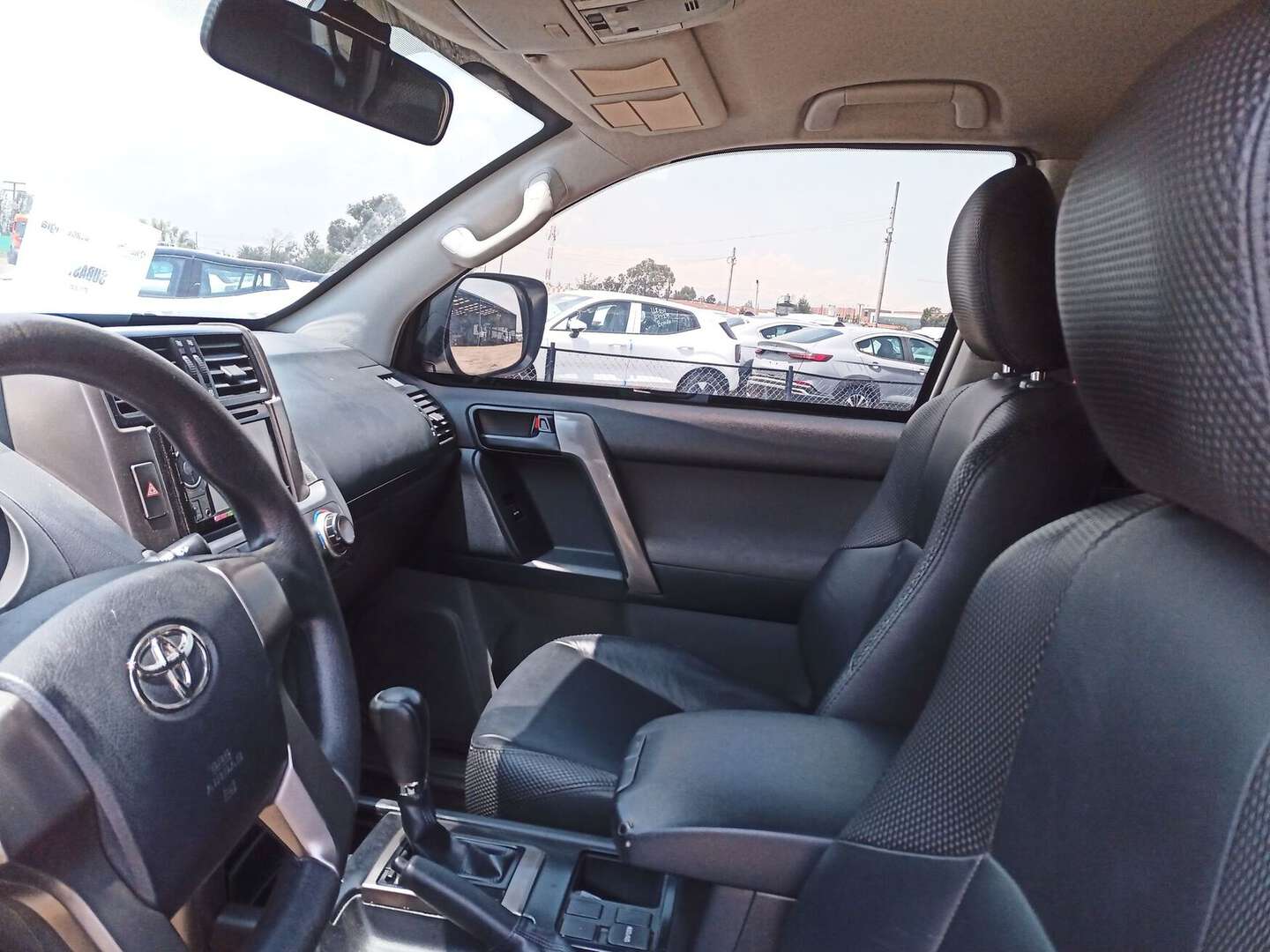 Toyota - Prado - 2012