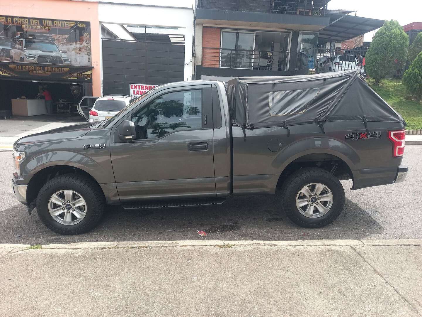 Ford - F-150 XLT - 2019