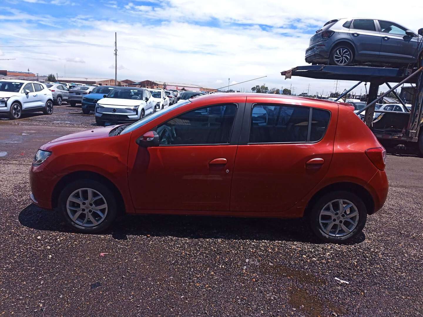 Renault - Sandero - 2016