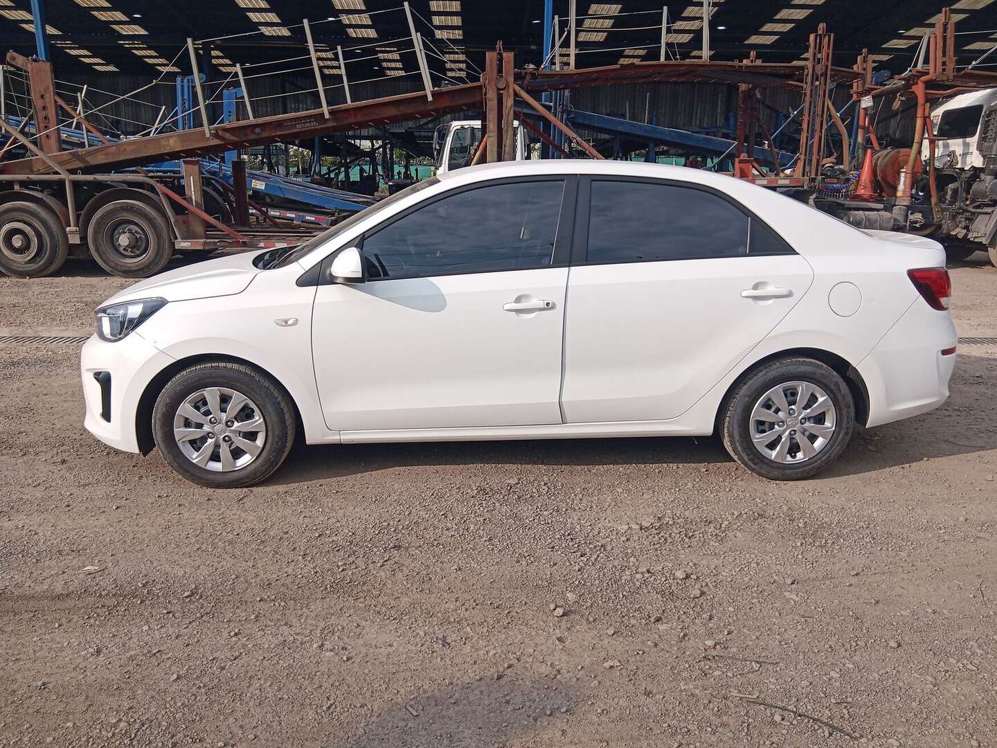 Kia - Soluto - 2025