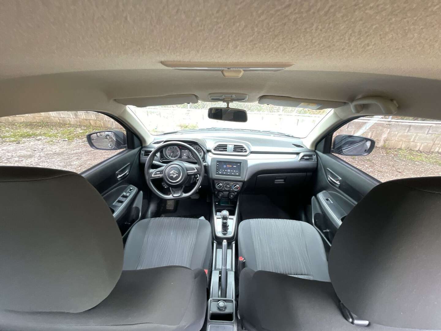Suzuki - Swift - 2023