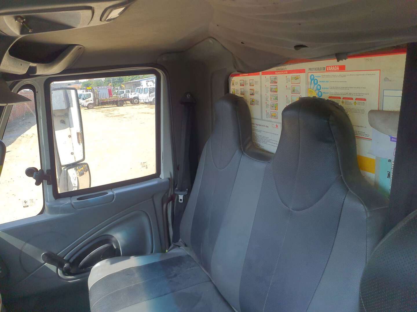 International - 4300 - 2012