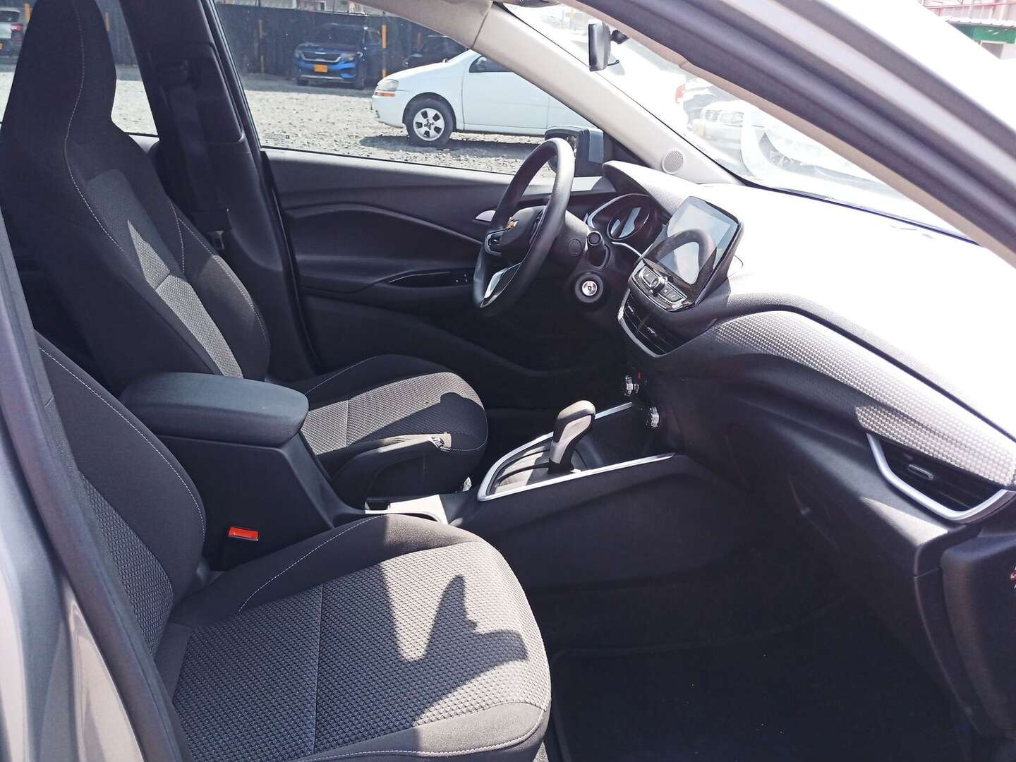 Chevrolet - Onix - 2025