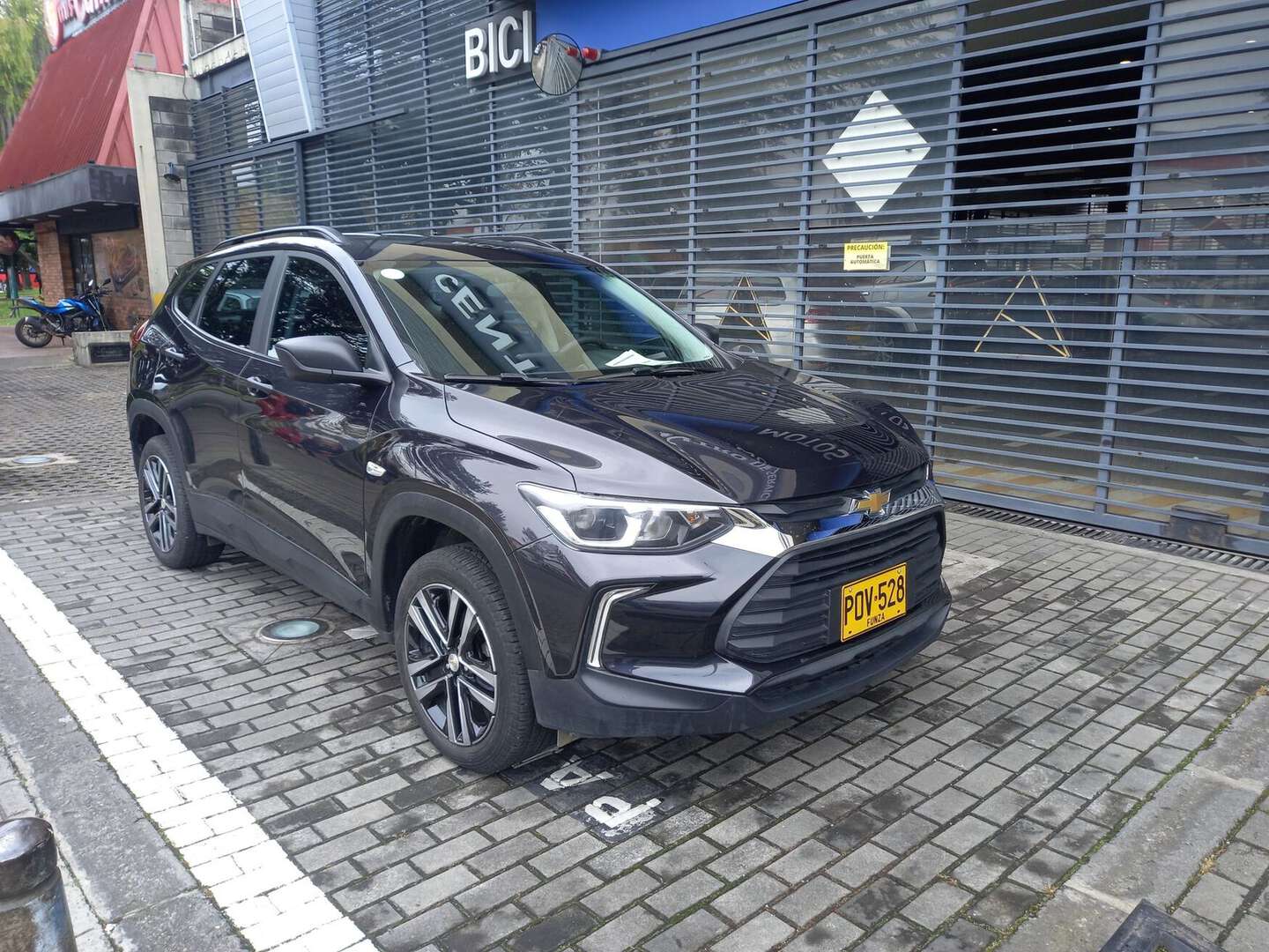 Chevrolet - Tracker - 2025