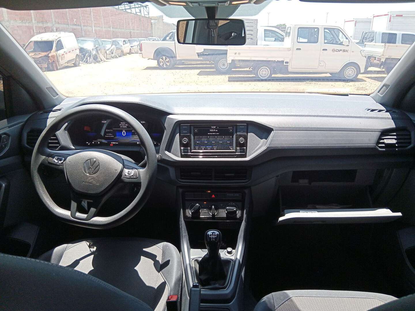 Volkswagen - T-Cross - 2023