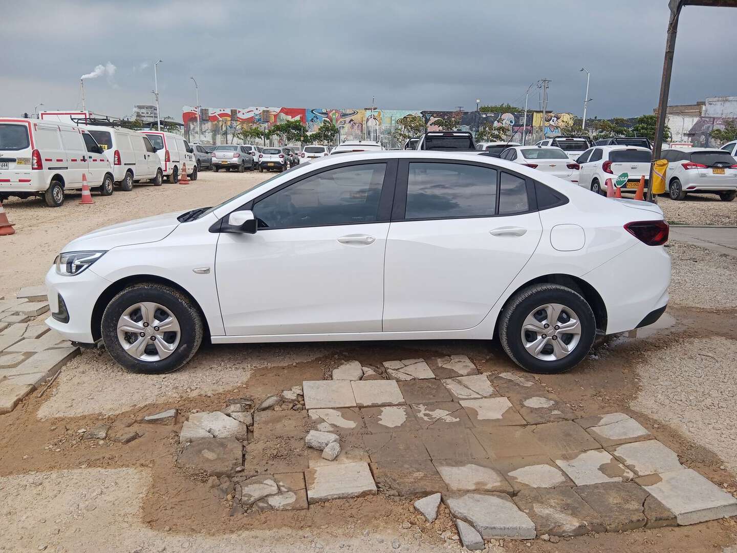 Chevrolet - Onix - 2025