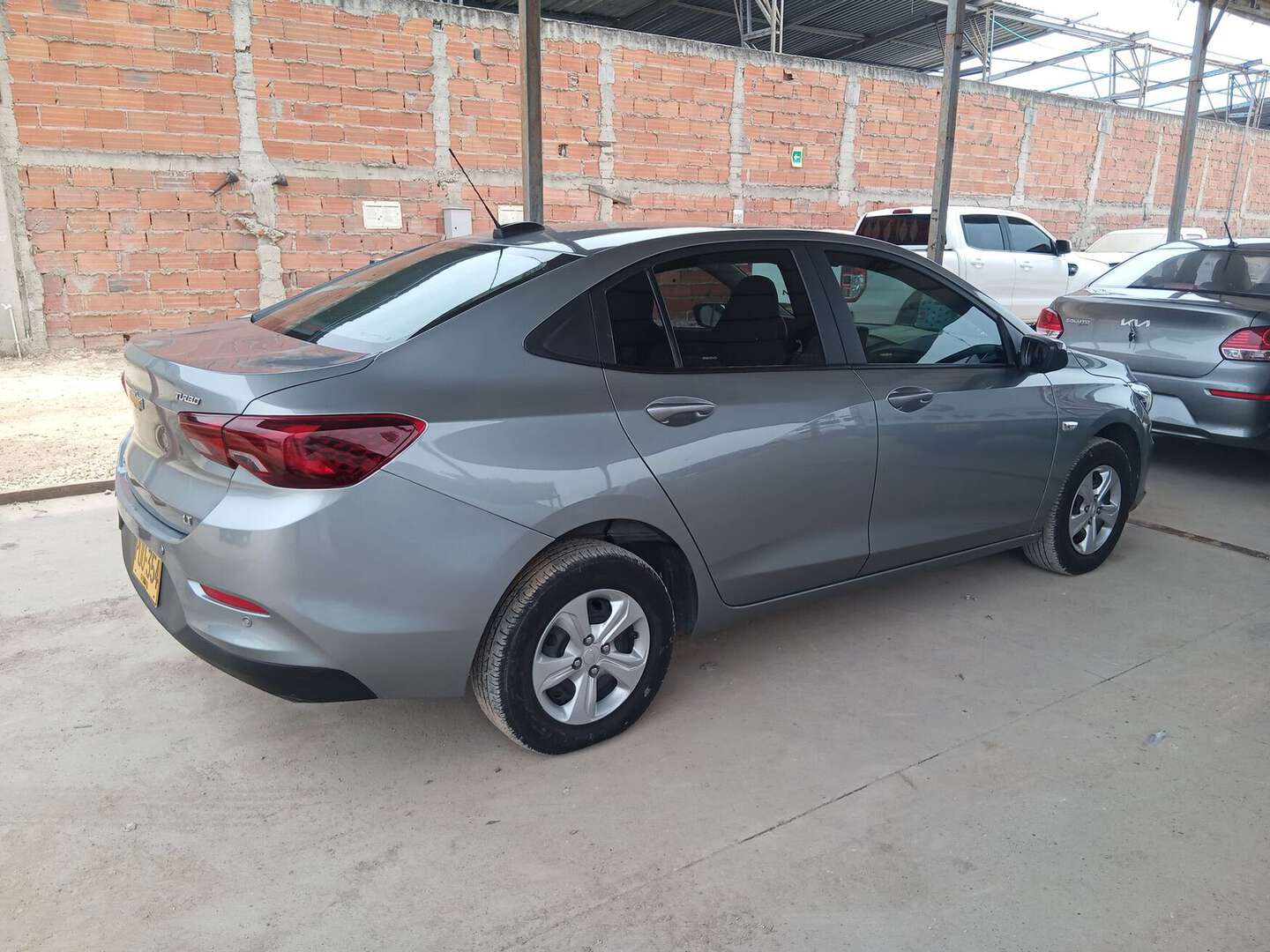 Chevrolet - Onix - 2025