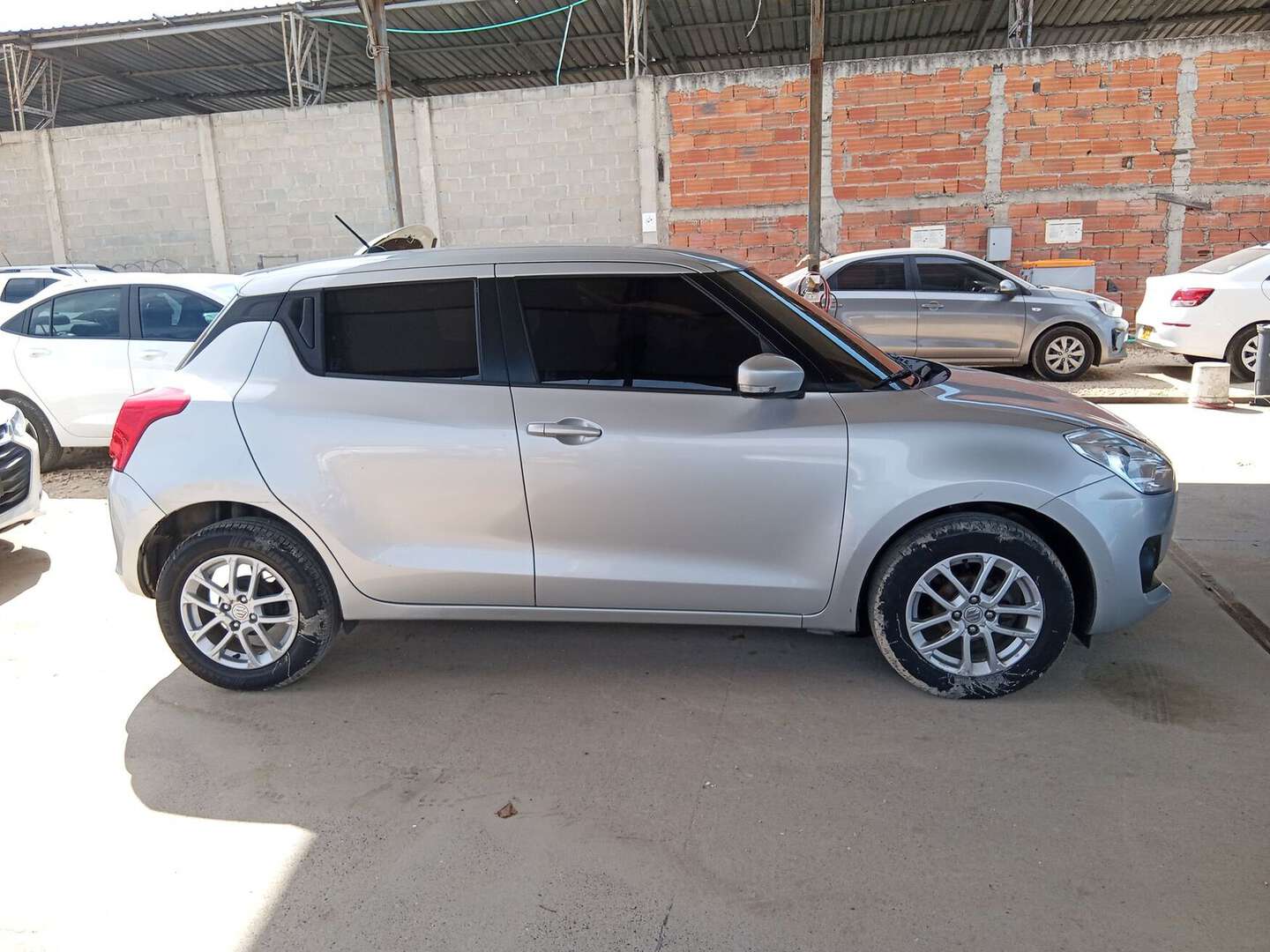 Suzuki - Swift - 2021
