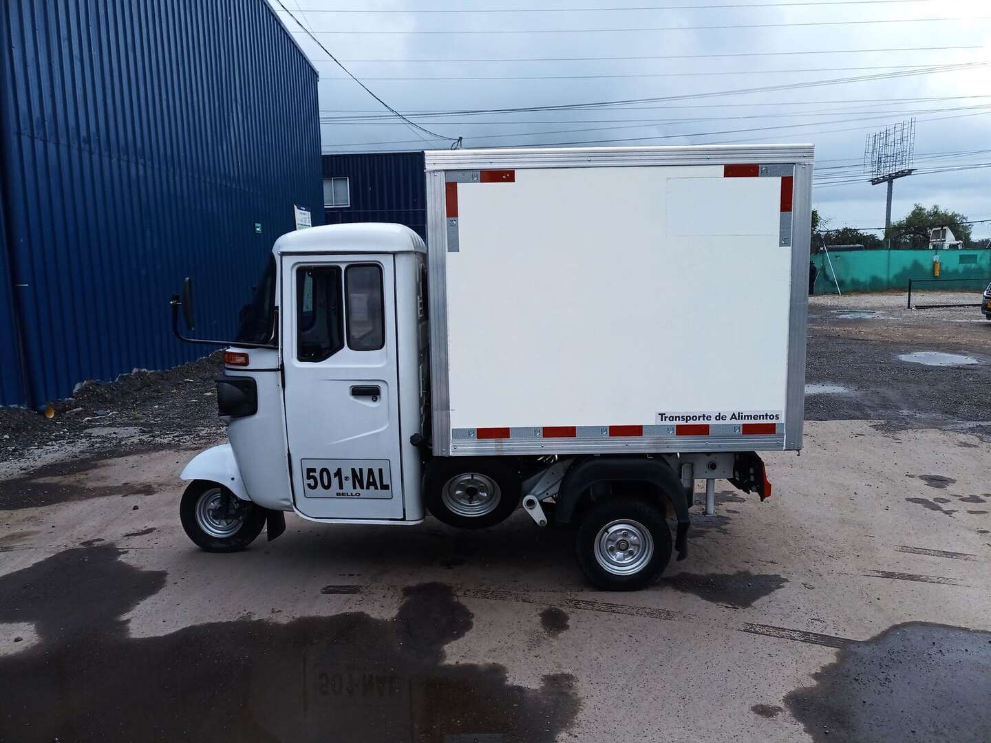 Bajaj - Bajaj RE - 2022